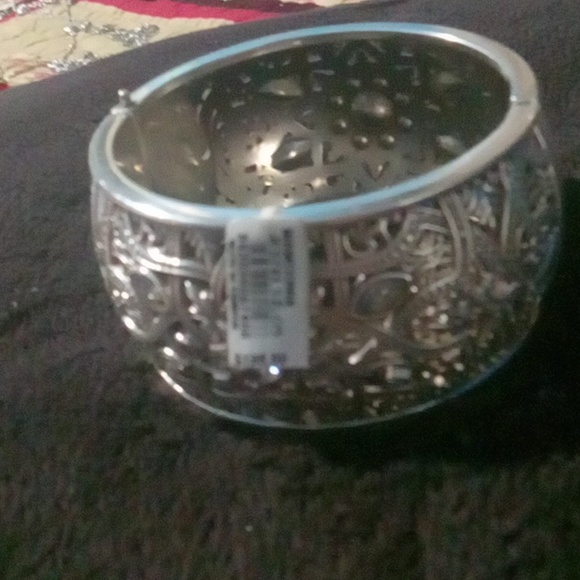 Bangle - Picture 4 of 4